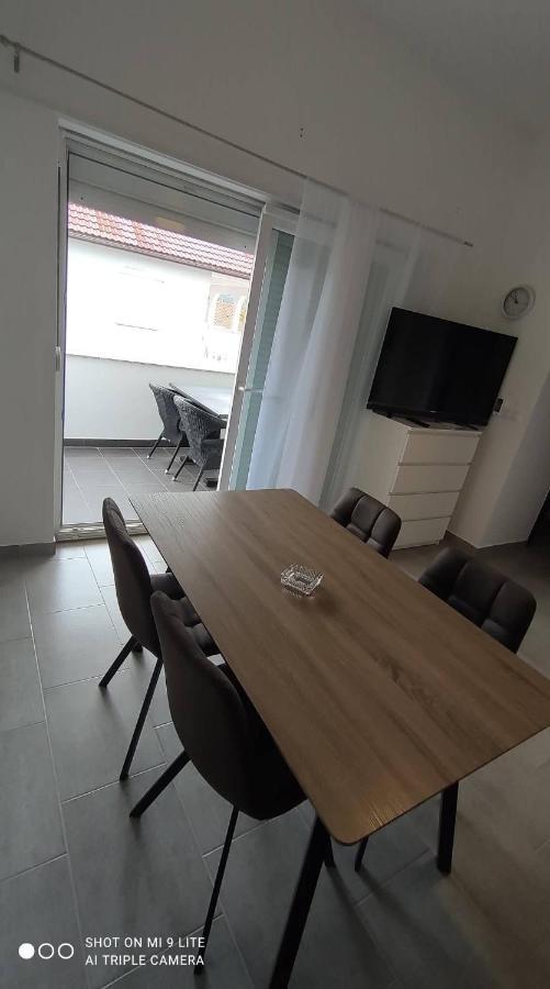Apartmani Gavran พิโรวัซ ภายนอก รูปภาพ