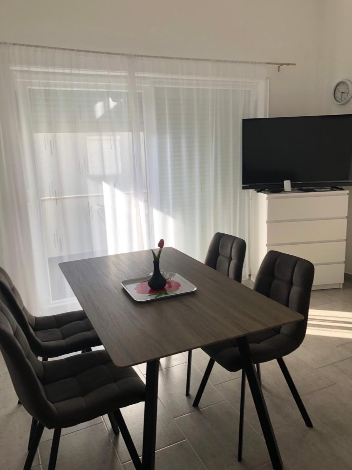 Apartmani Gavran พิโรวัซ ภายนอก รูปภาพ