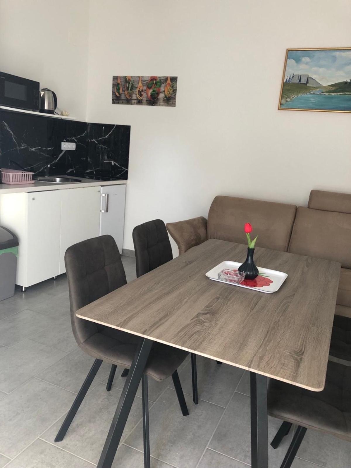 Apartmani Gavran พิโรวัซ ภายนอก รูปภาพ